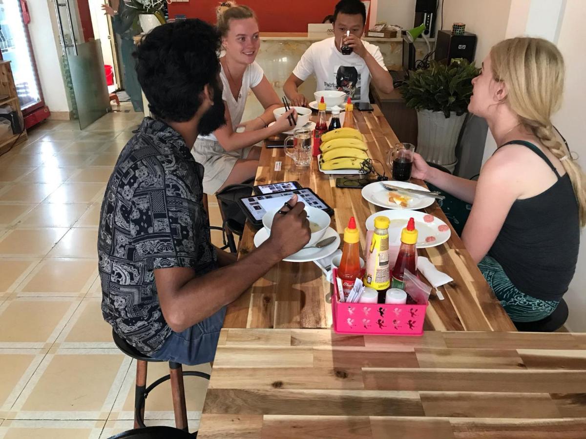 Saigon Gao Hostel Хошимин Екстериор снимка